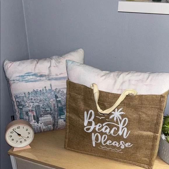 Chic Brown Beach Tote with Palm Print - Picture 3 of 11